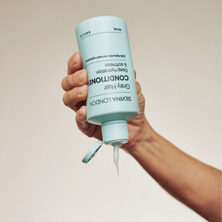 Enriching formula of Silvina London conditioner for grey and silver hair
